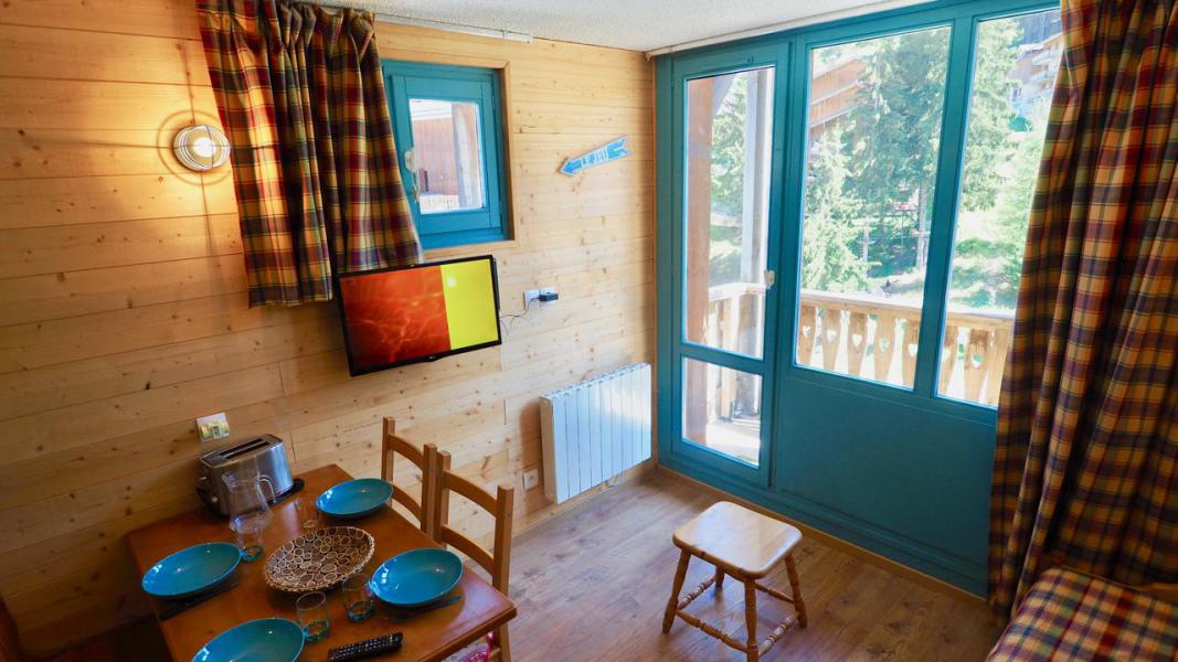 Аренда на лыжном курорте Квартира студия со спальней для 4 чел. (C-119) - Résidence le Thabor - Valfréjus - Салон