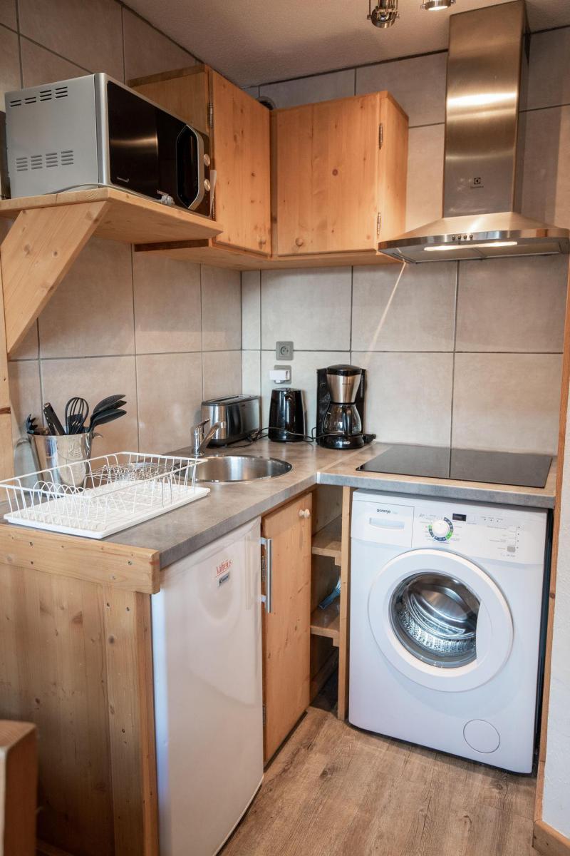 Rent in ski resort Studio 3 people (1566) - Résidence les Mélèzets 1 - Valfréjus - Kitchenette