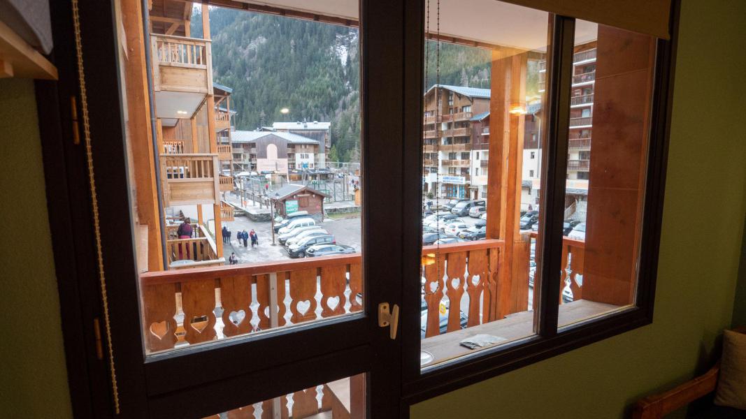 Rent in ski resort Studio cabin 4 people (1-348) - Résidence les Mélezets - Valfréjus