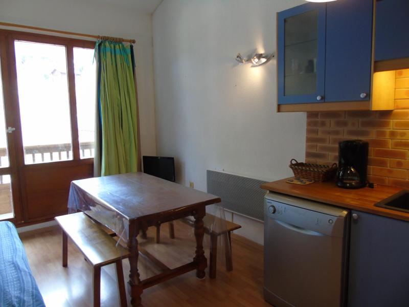 Ski verhuur Appartement 2 kamers mezzanine 4 personen (65) - Thabor B - Valfréjus - Woonkamer