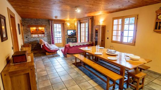 Rent in ski resort Chalet Albriet - Valfréjus - Living room