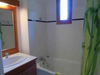 Rent in ski resort 4 room apartment cabin 8 people (G11) - Chalet Arrondaz - Valfréjus - Bathroom