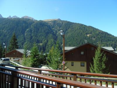 Wynajem na narty Apartament 3 pokojowy 6 osób (I04) - Chalet Arrondaz - Valfréjus - Balkon