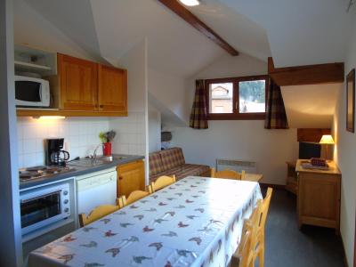 Ski verhuur Appartement 4 kabine kamers 8 personen (F7) - Chalet Arrondaz - Valfréjus - Woonkamer