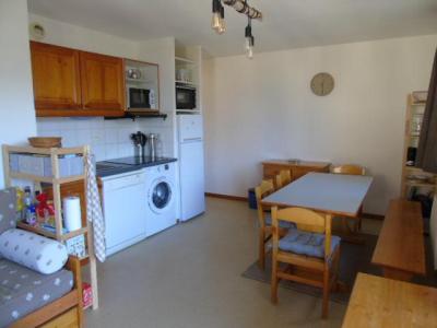 Ski verhuur Appartement 4 kabine kamers 8 personen (J01) - Chalet Arrondaz - Valfréjus - Woonkamer