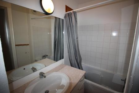 Location au ski Appartement 3 pièces 6 personnes (C2) - Chalet Arrondaz C - Valfréjus - Salle de bain