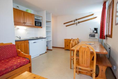 Rent in ski resort 3 room apartment 8 people (H21) - Chalet d'Arrondaz - Valfréjus - Living room