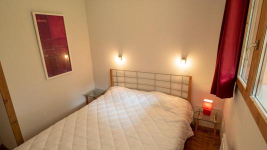 Rent in ski resort 2 room apartment 4 people (26) - Chalet de Florence - Valfréjus - Bedroom