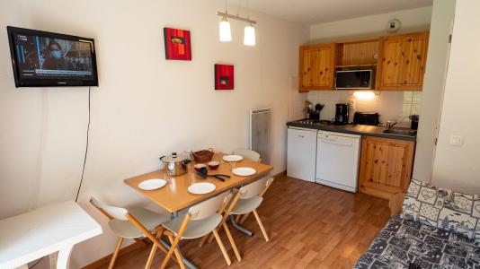 Rent in ski resort 2 room apartment 4 people (26) - Chalet de Florence - Valfréjus - Kitchen