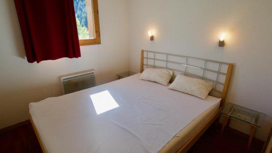Rent in ski resort 2 room apartment sleeping corner 6 people (202) - Chalet de Florence - Valfréjus - Bedroom
