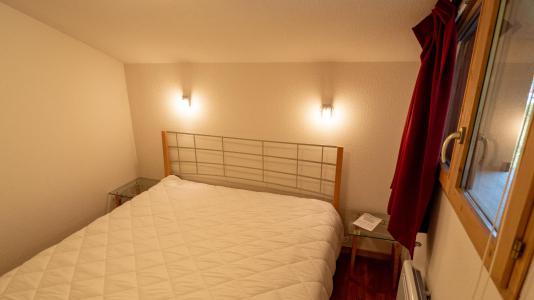 Rent in ski resort 2 room apartment sleeping corner 6 people (307) - Chalet de Florence - Valfréjus - Bedroom
