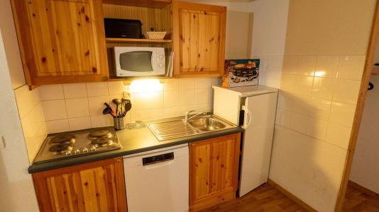 Rent in ski resort 2 room apartment sleeping corner 8 people (28) - Chalet de Florence - Valfréjus - Kitchen