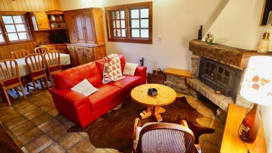 Rent in ski resort 5 room duplex chalet 6 people - Chalet Monin - Valfréjus - Living room