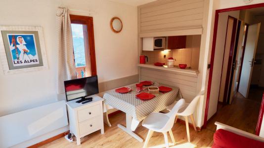 Rent in ski resort 2 room apartment 4 people (22) - La Résidence Chavière - Valfréjus