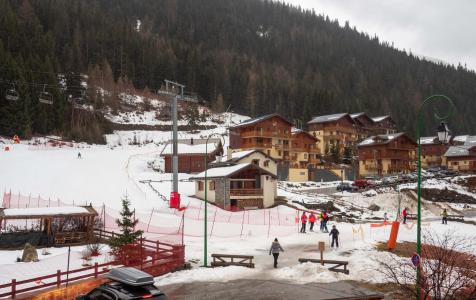 Location au ski Studio coin montagne 4 personnes (415) - La Turra - Valfréjus - Extérieur hiver