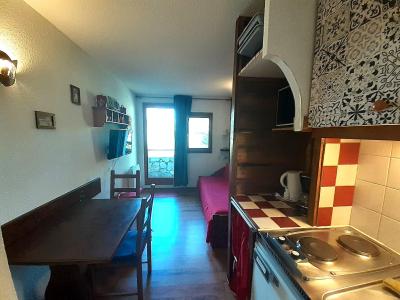 Аренда на лыжном курорте Квартира студия со спальней для 2 чел. (202) - Résidence Chalet Club - Valfréjus - Небольш&