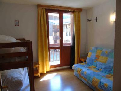 Ski verhuur Appartement 3 kamers 6 personen (12) - Résidence Charmaix - Valfréjus - Woonkamer