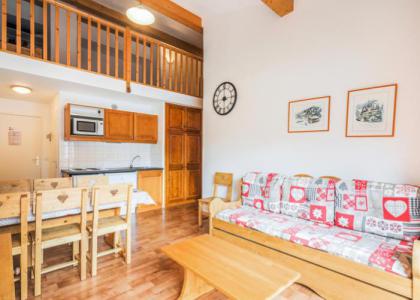 Rent in ski resort 3 room apartment 7 people (72) - Résidence Cheval Blanc - Valfréjus - Living room
