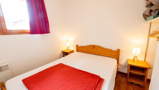 Rent in ski resort 3 room apartment cabin 6 people (29) - Résidence Cheval Blanc - Valfréjus - Bedroom