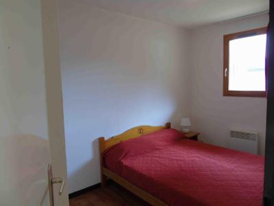 Skiverleih 3-Zimmer-Appartment für 6 Personen (43) - Résidence Cheval Blanc - Valfréjus - Schlafzimmer