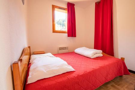 Location au ski Résidence du Cheval Blanc - Valfréjus - Chambre