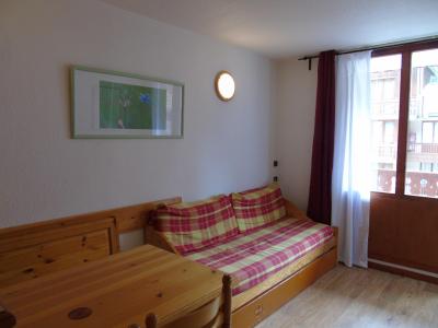 Ski verhuur Studio cabine 4 personen (37) - Résidence la Chaviere - Valfréjus - Woonkamer