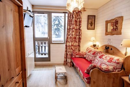 Rent in ski resort Studio sleeping corner 3 people (2102) - Résidence les Mélèzets 2 - Valfréjus - Living room