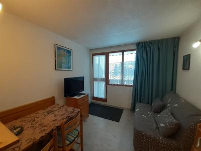 Rent in ski resort Studio 3 people (M1-230) - Résidence Melezets 1 - Valfréjus - Living room