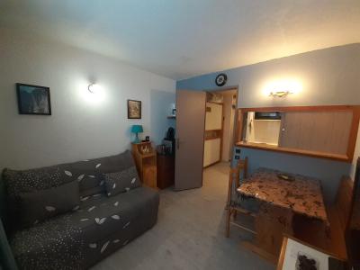 Rent in ski resort Studio 3 people (M1-230) - Résidence Melezets 1 - Valfréjus - Living room