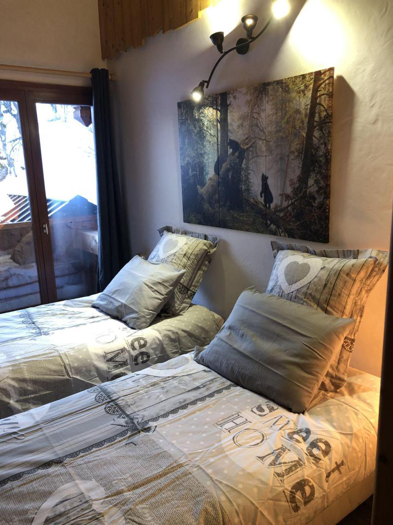 Rent in ski resort 5 room duplex chalet 10 people - Chalet Colenfrey - Valloire - Bedroom