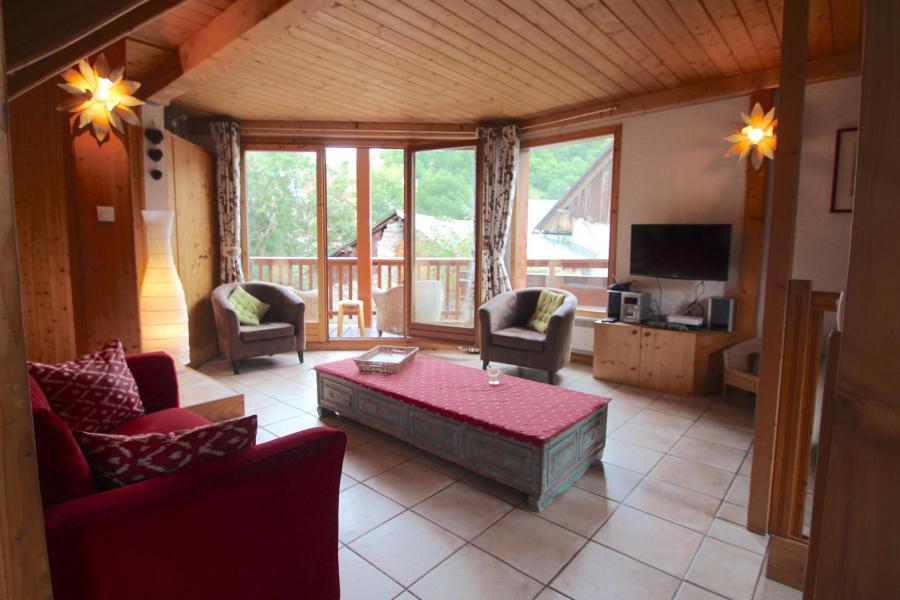 Rent in ski resort 4 room triplex apartment 8 people - Chalet du Regain - Valloire - Living room