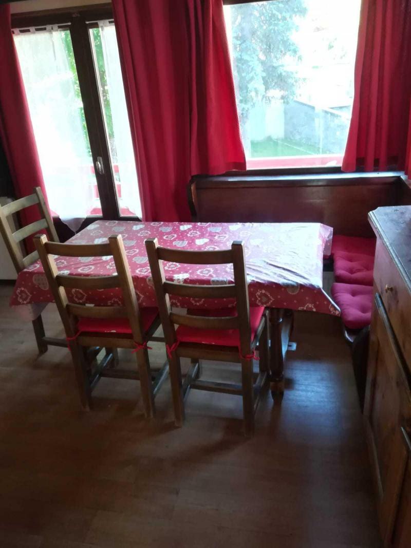 Rent in ski resort 3 room apartment 6 people - Chalet Ickory - Valloire - Living room