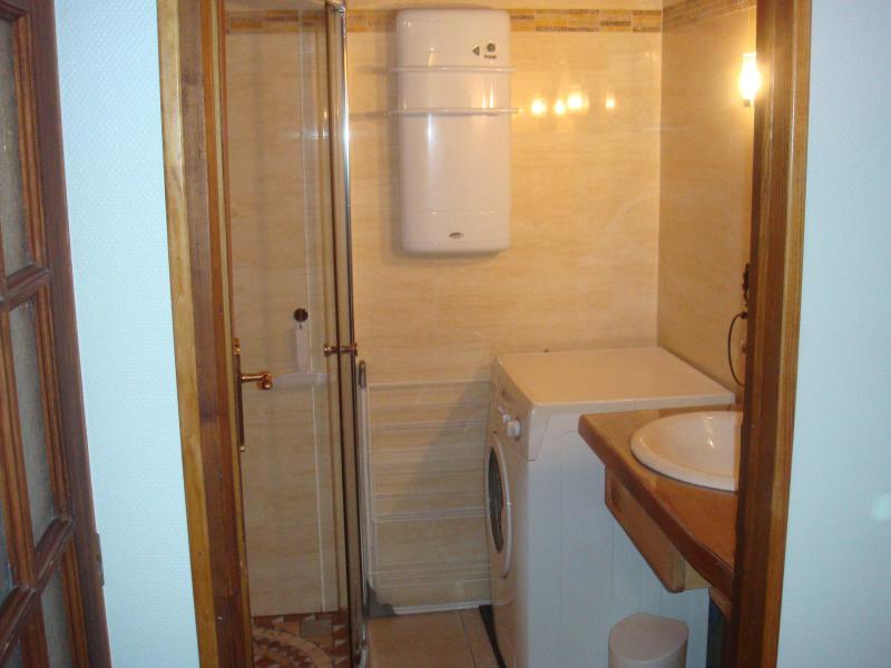 Rent in ski resort 3 room duplex apartment 4 people - Chalet l'Antarès - Valloire - Shower room