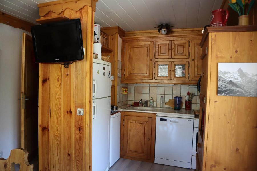 Rent in ski resort 2 room apartment 6 people (3) - Chalet le Dorvet Bat A - Valloire - Kitchenette