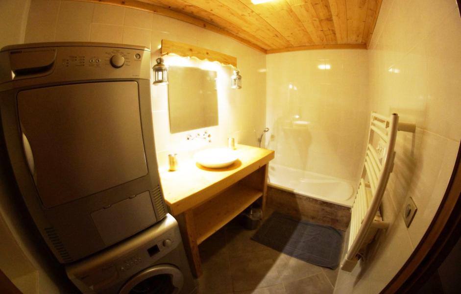 Rent in ski resort Chalet le Peak - Valloire - Bathroom