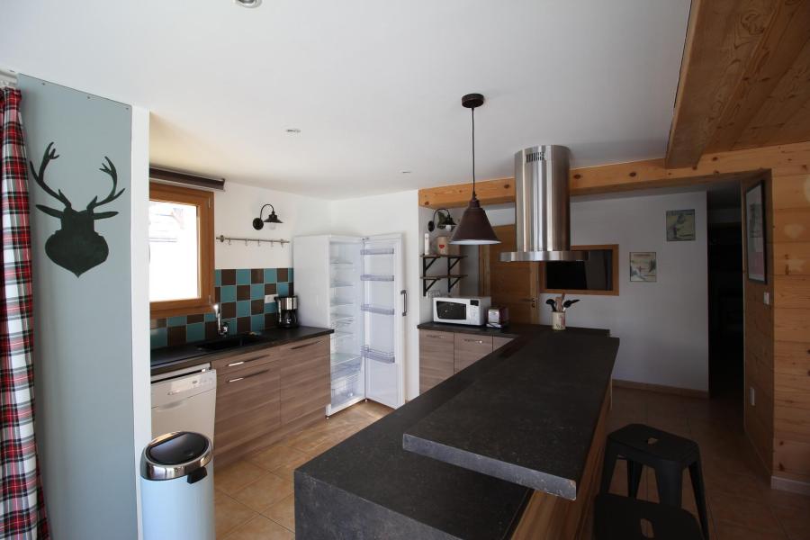 Rent in ski resort 3 room chalet 6 people (1) - Chalet le Tatihou - Valloire - Kitchenette