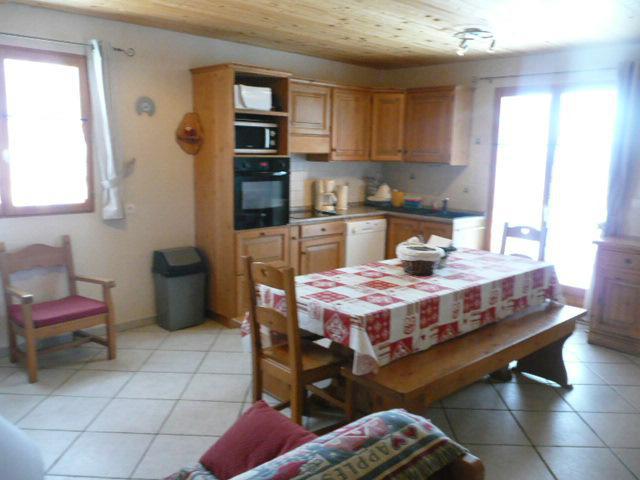 Rent in ski resort 5 room triplex apartment 10 people (1) - Chalet les Aiguilles - Valloire - Living room