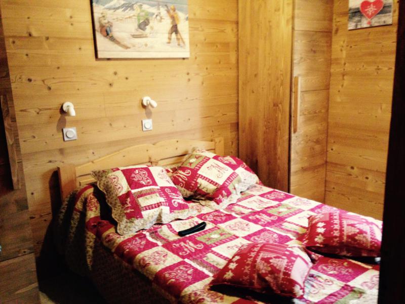 Wynajem na narty Apartament 4 pokojowy z antresolą 8 osób - Chalet les Lupins - Valloire - Pokój