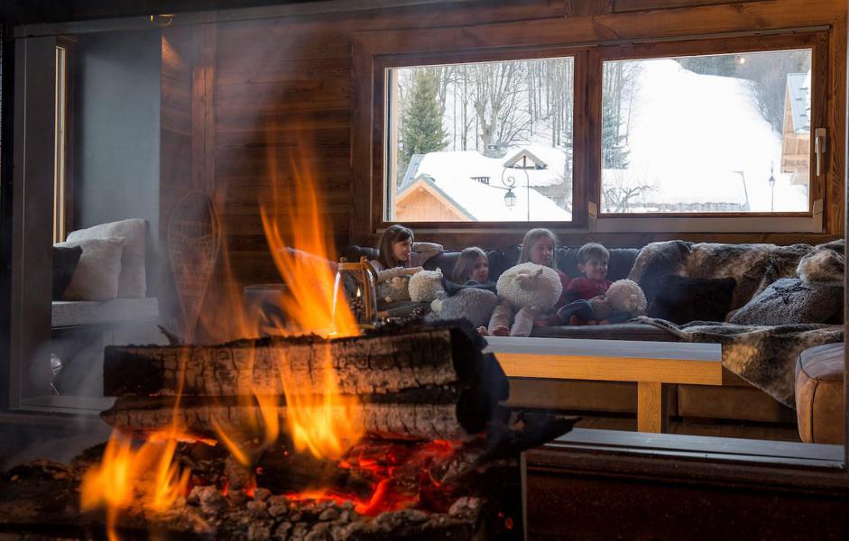 Rent in ski resort Chalet Or des Cimes - Valloire - Fireplace