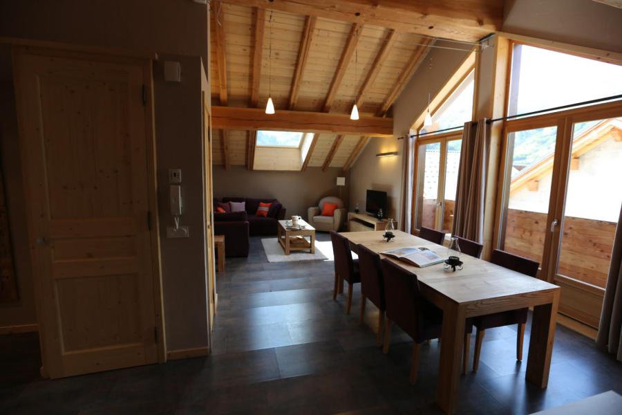 Rent in ski resort 3 room apartment 6 people (9) - Les Chalets d'Adrien - Valloire - Living room