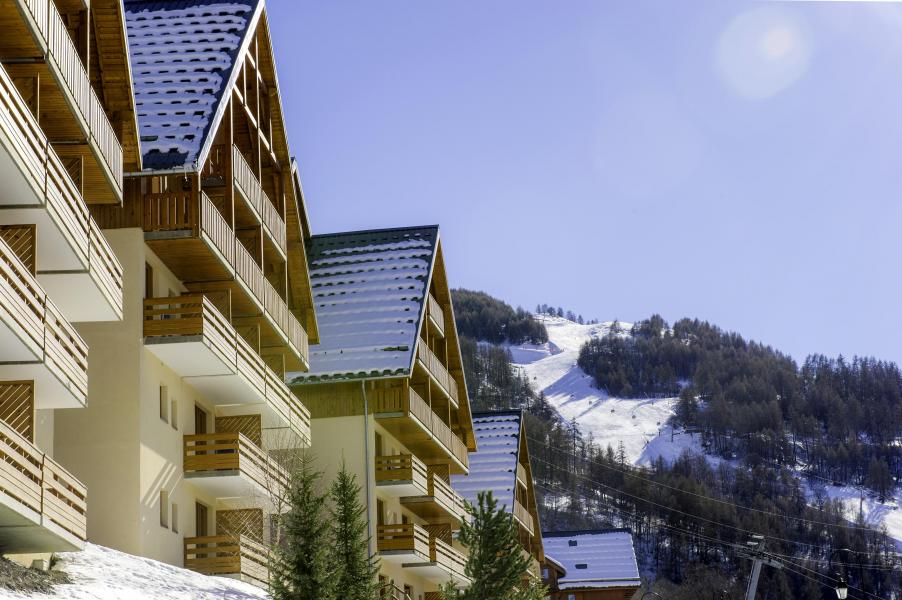 Wynajem na narty Les Chalets de Valoria - Valloire - Zima na zewnątrz