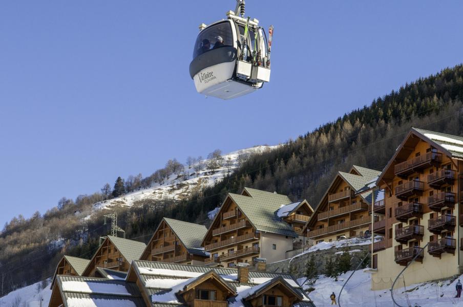 Vacances en montagne Les Chalets de Valoria - Valloire - Extérieur hiver