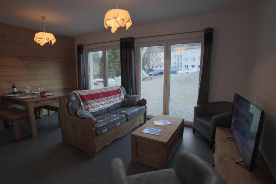 Rent in ski resort 3 room apartment 4 people (1) - Les Chalets du Grand Galibier - Valloire - Living room