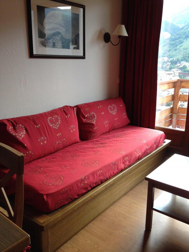 Rent in ski resort 2 room apartment 4 people (4) - Les Chalets Valoria - Valloire - Living room