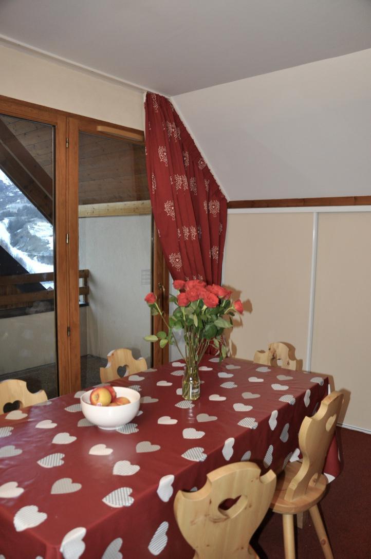 Location au ski Appartement 3 pièces cabine 8 personnes (41) - Les Chalets Valoria - Valloire - Coin repas