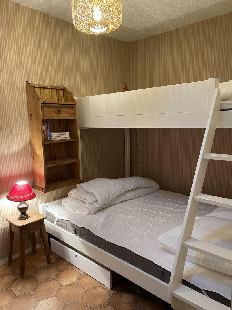 Аренда на лыжном курорте Апартаменты 3 комнат 5 чел. (91) - Résidence Bételgeuse - Valloire - Кровать мезонин
