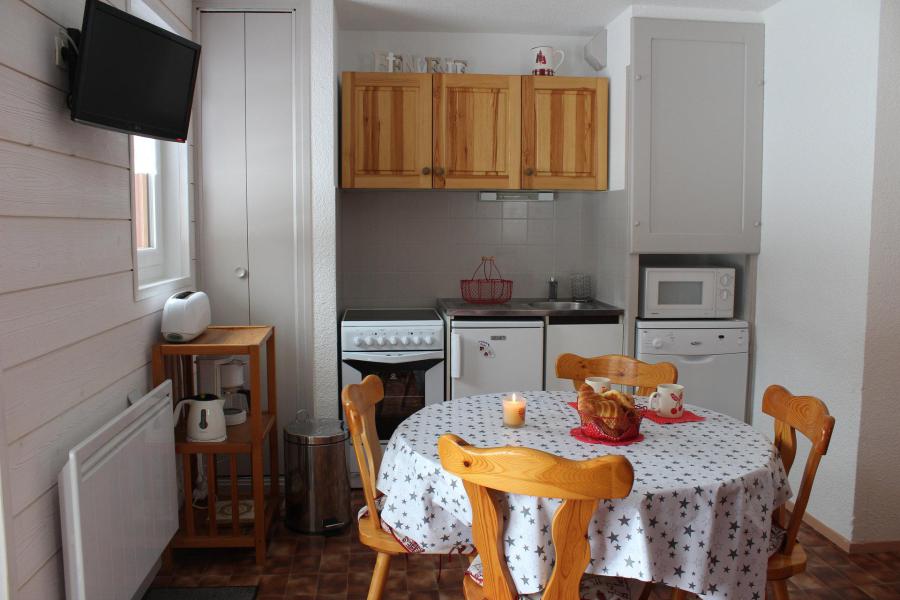 Rent in ski resort 2 room apartment 4 people (1) - Résidence Carène - Valloire
