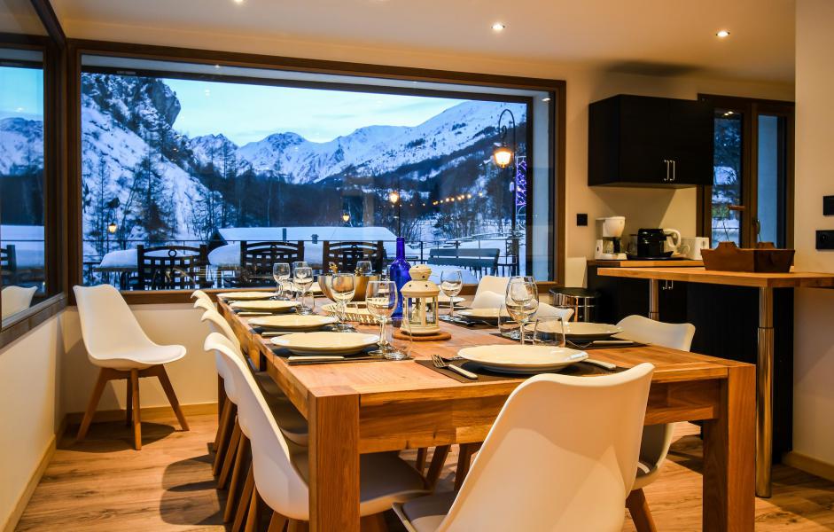 Rent in ski resort Résidence Chalet La Chaumière - Valloire - Dining area