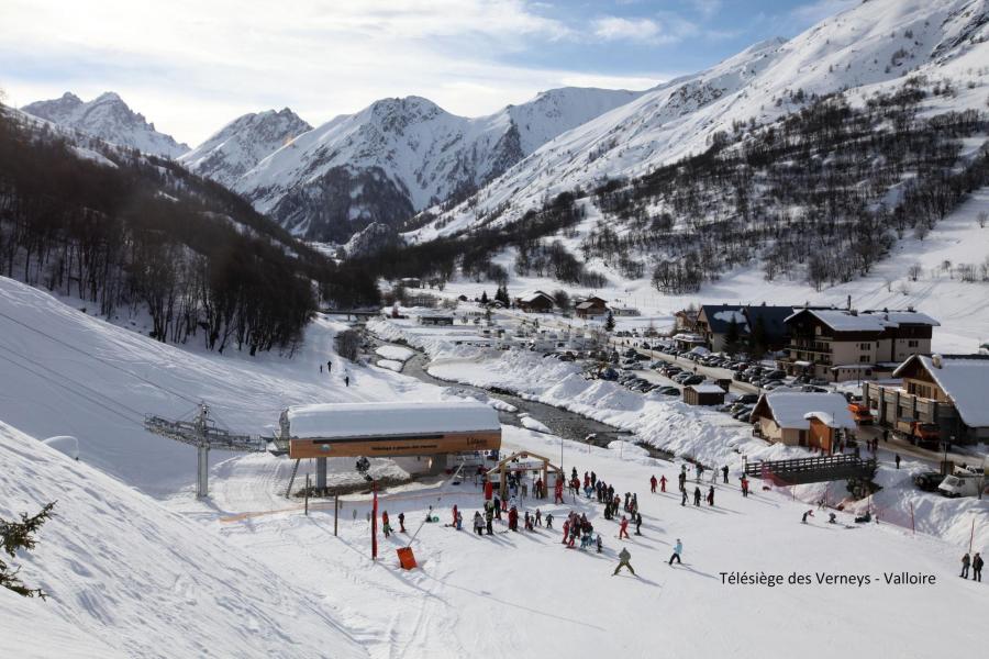 Rent in ski resort Résidence le Thymel - Valloire - Winter outside