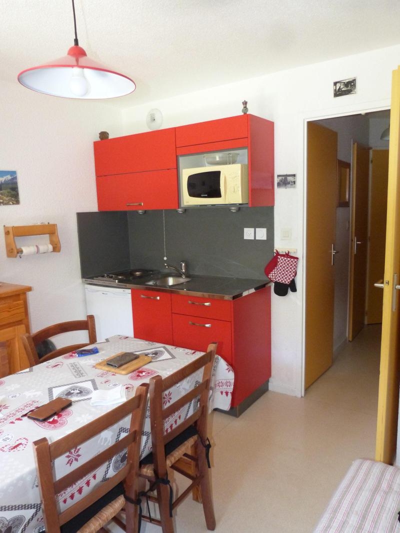 Ski verhuur Appartement 2 kamers bergnis 4 personen (8) - Résidence le Thymel - Valloire - Woonkamer